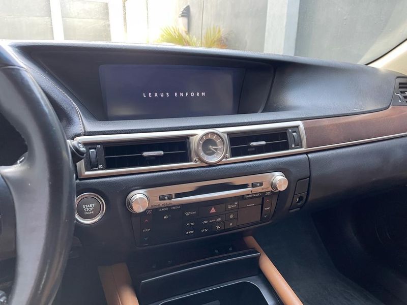 Thumbnail 3 of 2014 LEXUS GS